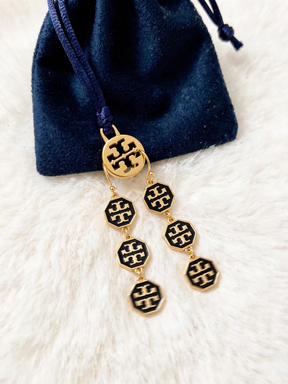 ⚜️Tory Burch Black and Gold Linked Logo Drop Earrings⚜️